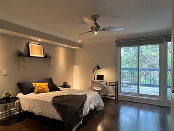 Mutual Master Room - Bedroom