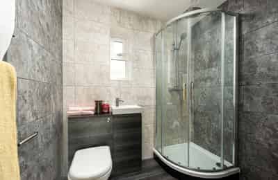 Room in a 6 Bedroom Apartment, 77 St John's Cres, Bristol BS3 5EL - Bristol, England, United Kingdom - Bedroom 3 - Bathroom