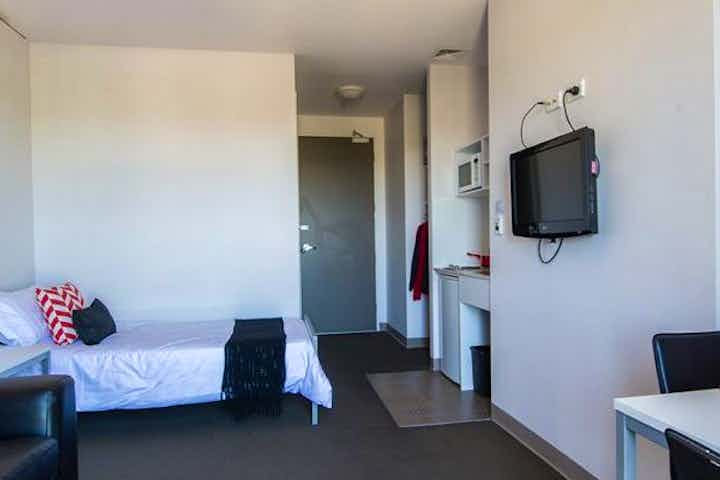Single Studio Apartment Level 5 to Level 8 - Bedroom