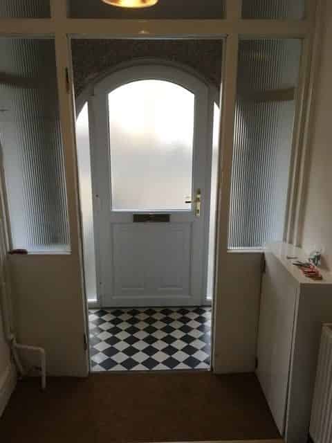 Exterior?w=400&h=260&fit=crop&q=40&auto=format&trim=auto