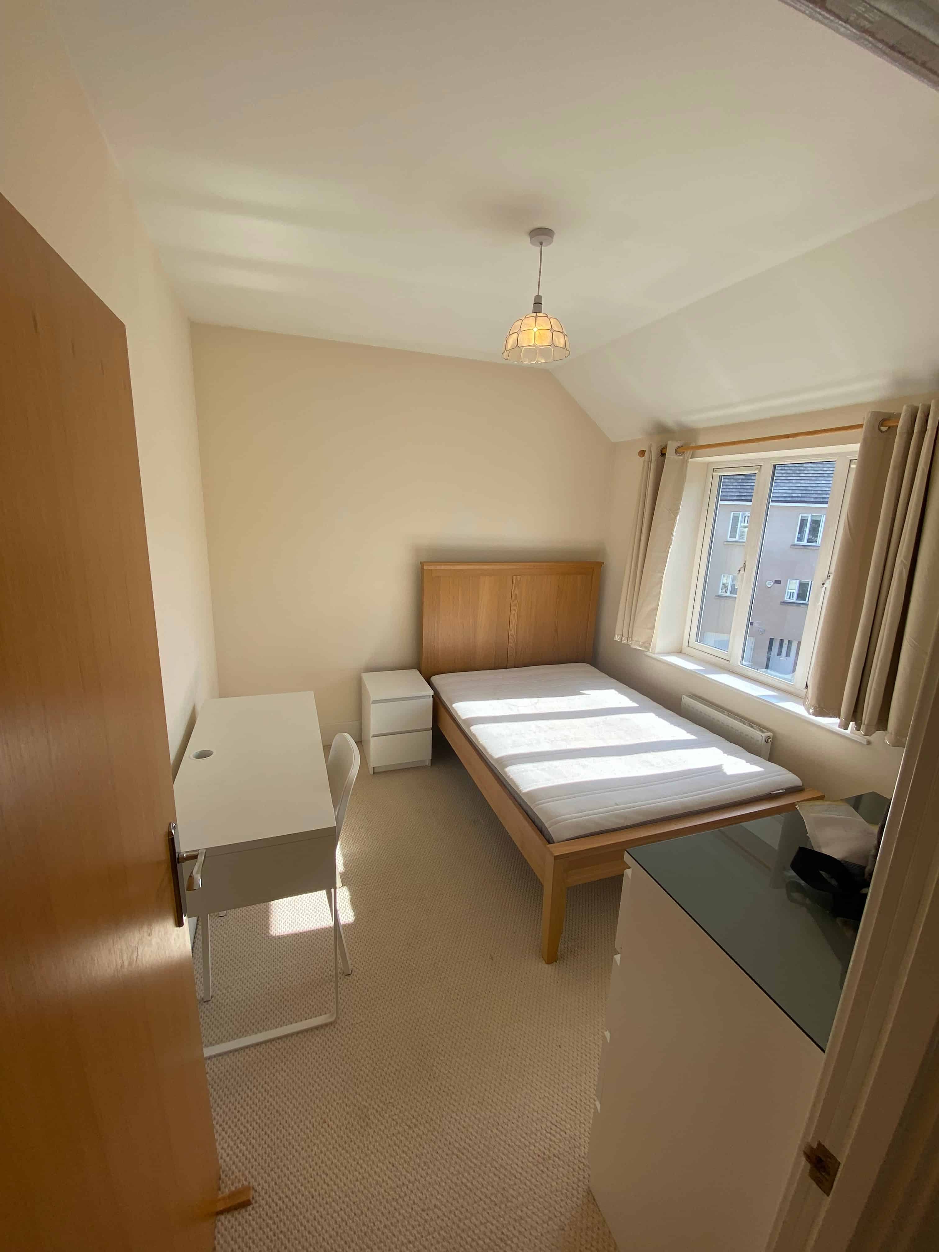 6 Bedroom 2 Bathroom Apartment - Kitchen?w=400&h=260&fit=crop&q=40&auto=format&trim=auto
