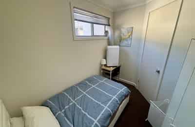 Room in a 5 Bedroom Apartment, 2/1A Pedlar Street, Seaton, City of Charles Sturt, Adelaide 5023 (Room 3) - Adelaide, South Australia, Australia - Room 1 - Bedroom