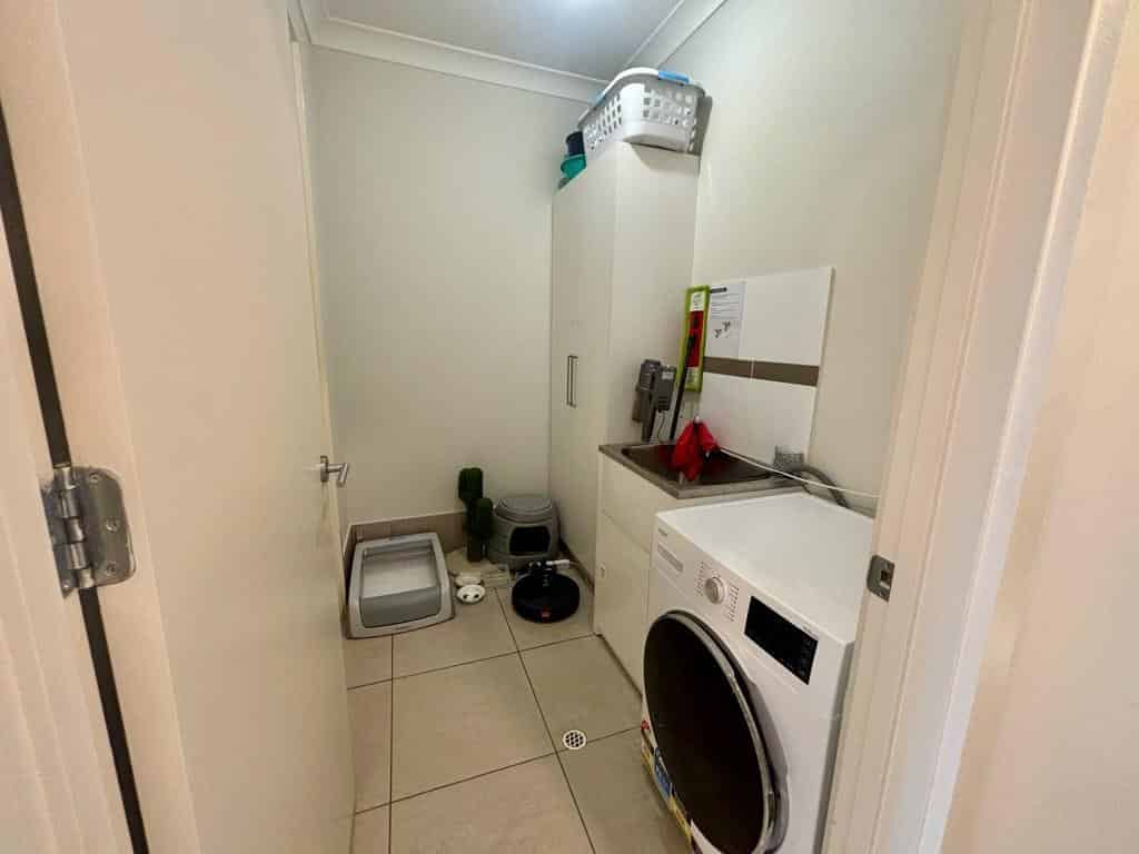 Room 1 - Bedroom?w=400&h=260&fit=crop&q=40&auto=format&trim=auto