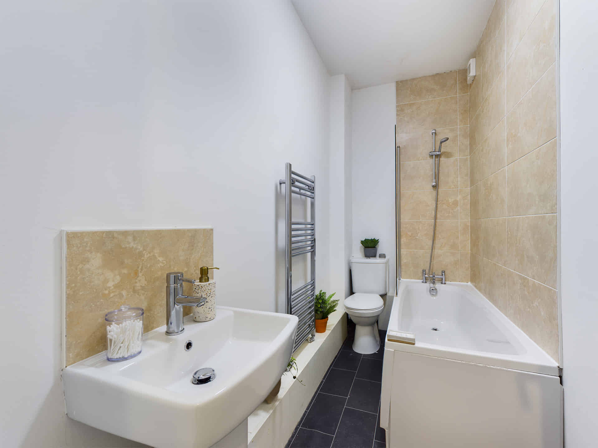 2 Bedroom Apartment, 169 Cottenham St, Kensington, Liverpool L7 2QX (Flat 3) - Liverpool, England, United Kingdom - Room 1 - Bathroom