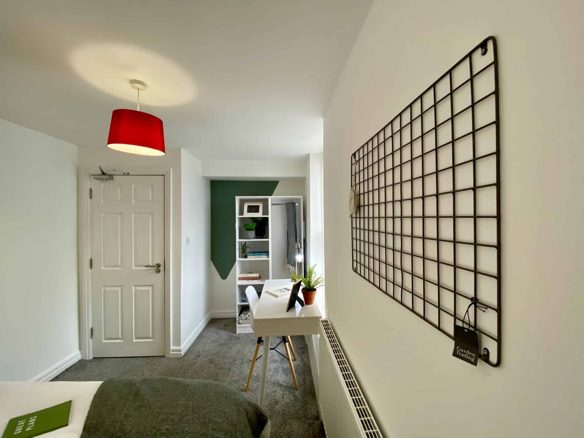 3 Bedroom Apartment, 263 Edge Lane, Liverpool L7 9LB (Flat 2) - Liverpool, England, United Kingdom - Room 1 - Amenities