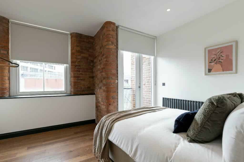Bedroom 1 - Bathroom?w=400&h=260&fit=crop&q=40&auto=format&trim=auto