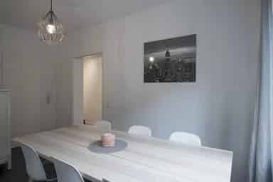 Kitchen?w=400&h=260&fit=crop&q=40&auto=format&trim=auto