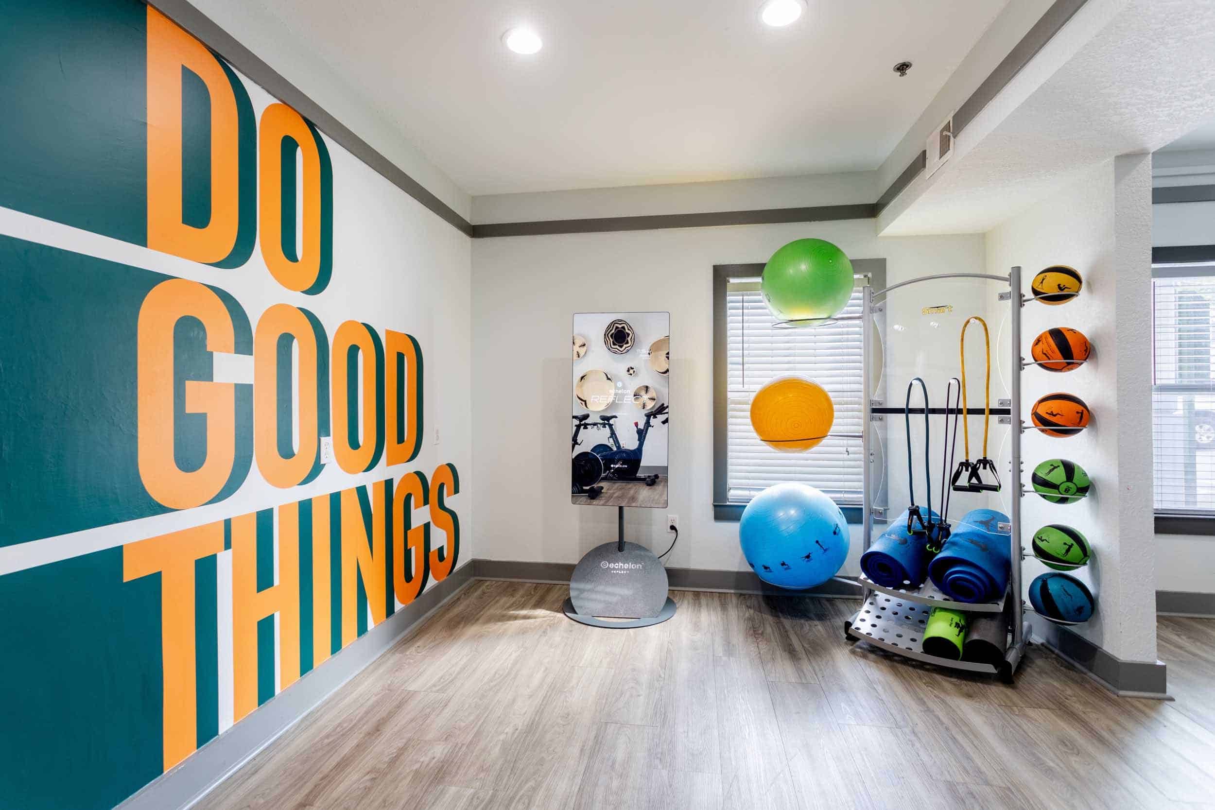 Commons At Knoxville, Knoxville - Knoxville, Tennessee, United States - Amenities