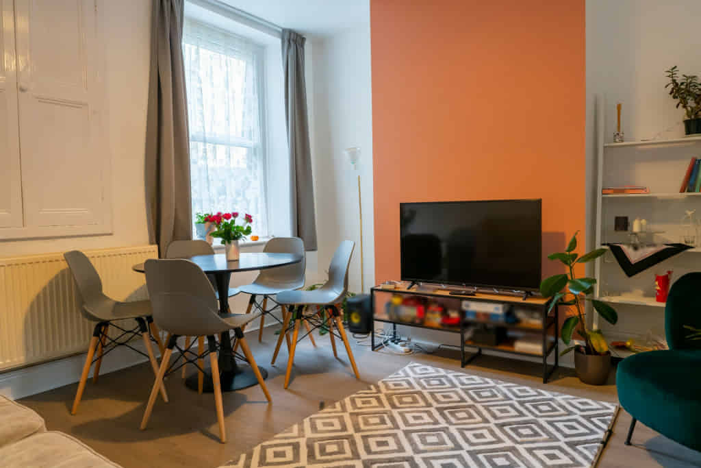 Bedroom 2 - Bedroom?w=400&h=260&fit=crop&q=40&auto=format&trim=auto