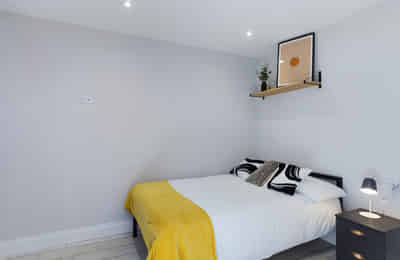 Room in a 7 Bedroom Apartment, Well Meadow Drive, Sheffield, S3 7GW (Flat 3) - Sheffield, England, United Kingdom - Bedroom 1 - Bedroom