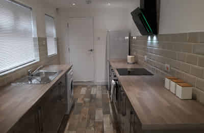 Room in a 4 Bedroom Apartment, 107 Granville Road, Middlesbrough - Middlesbrough, England, United Kingdom - Bedroom 2 - Kitchen