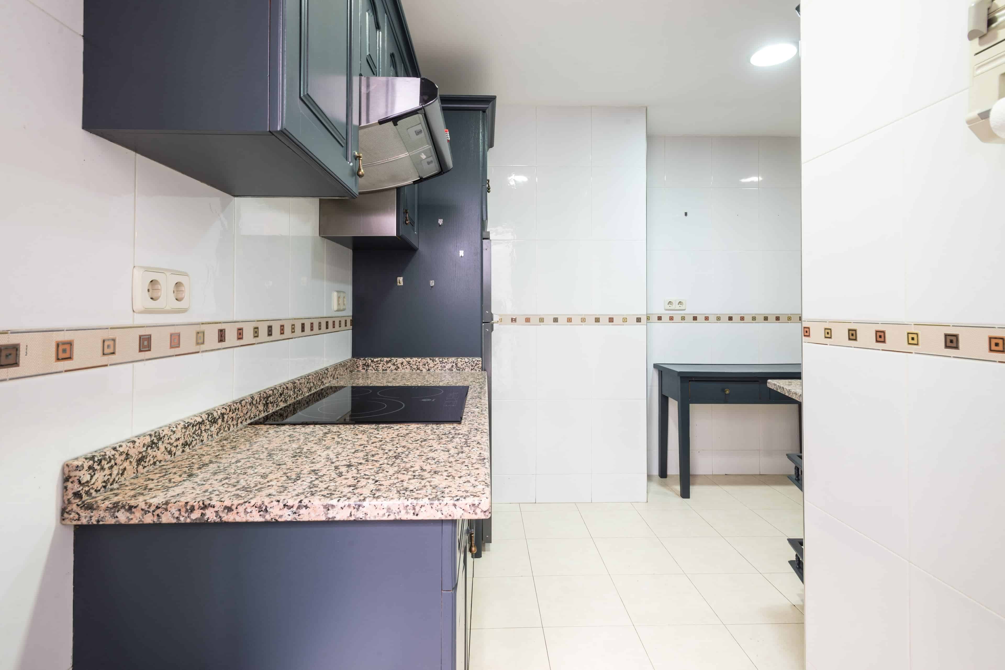 Calle Comercio 1 5A 28007, Madrid - Madrid, Spain - Kitchen