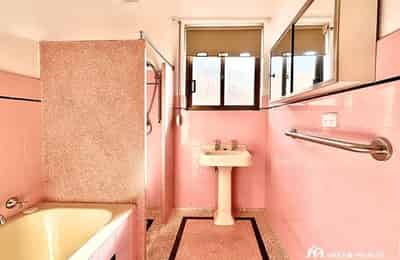 Room 2 - Kitchen?w=400&h=260&fit=crop&q=40&auto=format&trim=auto