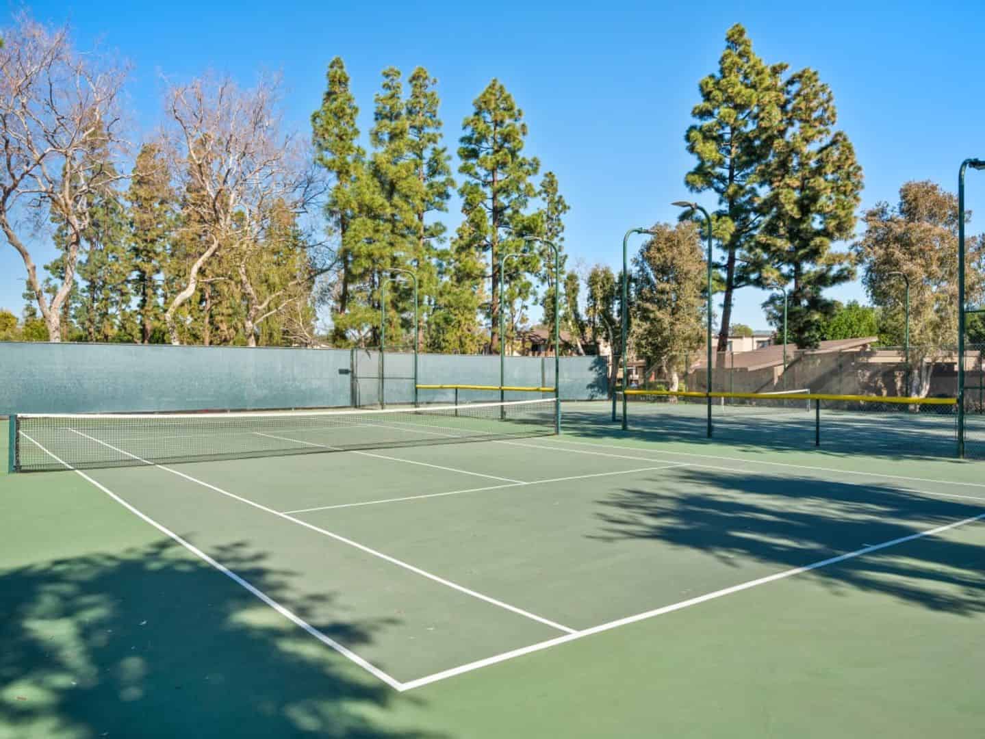 393 Topeka, Irvine - Irvine, California, United States - Amenities